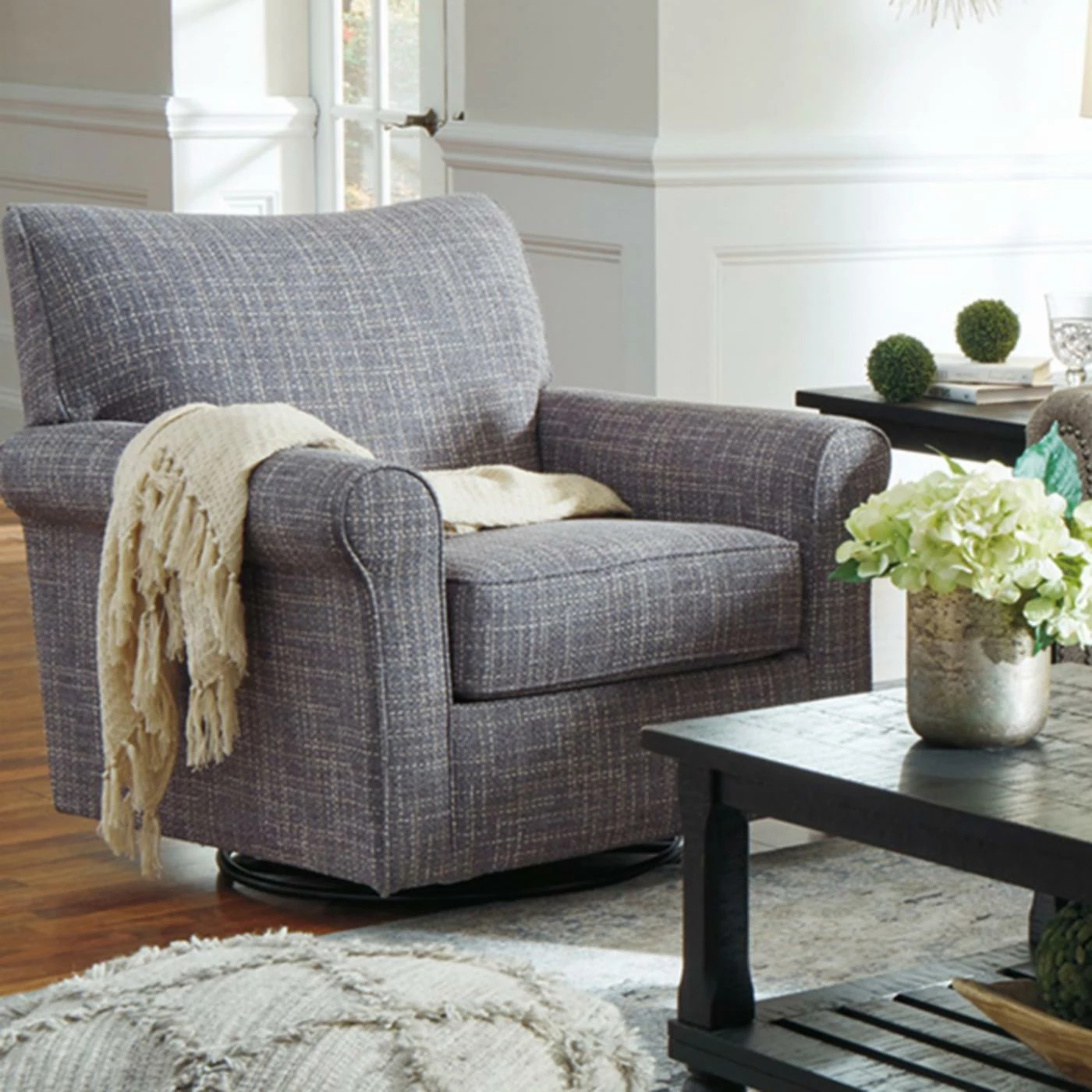 Wholesale π Arm Chairs Signature Design By Ashley Renley Swivel Glider Accent Chair π - Image 9