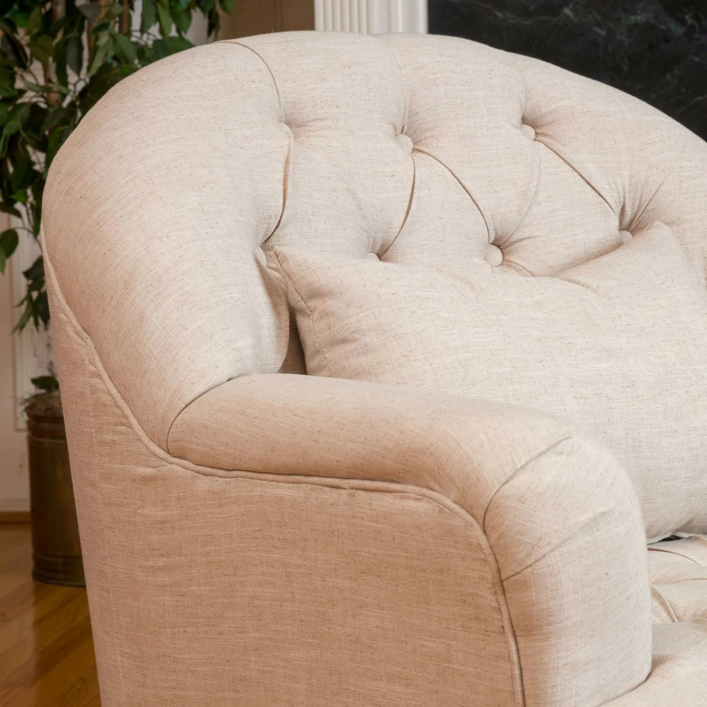New ๐ฏ Best Selling Home Arm Chairs Dolores Tufted Arm Chair ๐ - Image 5
